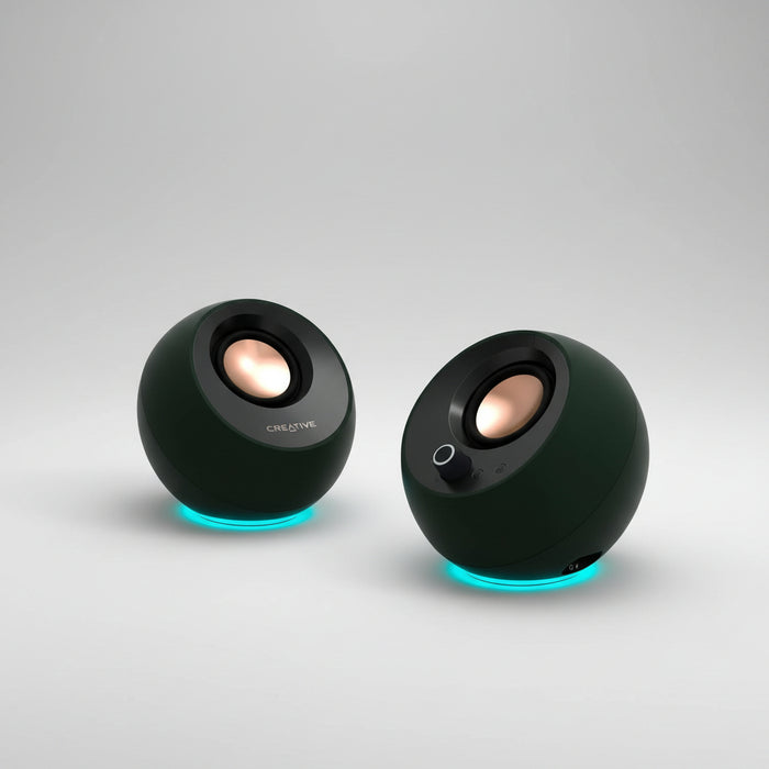 Creative Pebble Pro Diffusori USB-C Minimalisti 2.0 per Computer MF1710 (Verdi) con Bluetooth 5.3 e Illuminazione RGB Personalizzabile per PC e Mac (Ricondizionati)